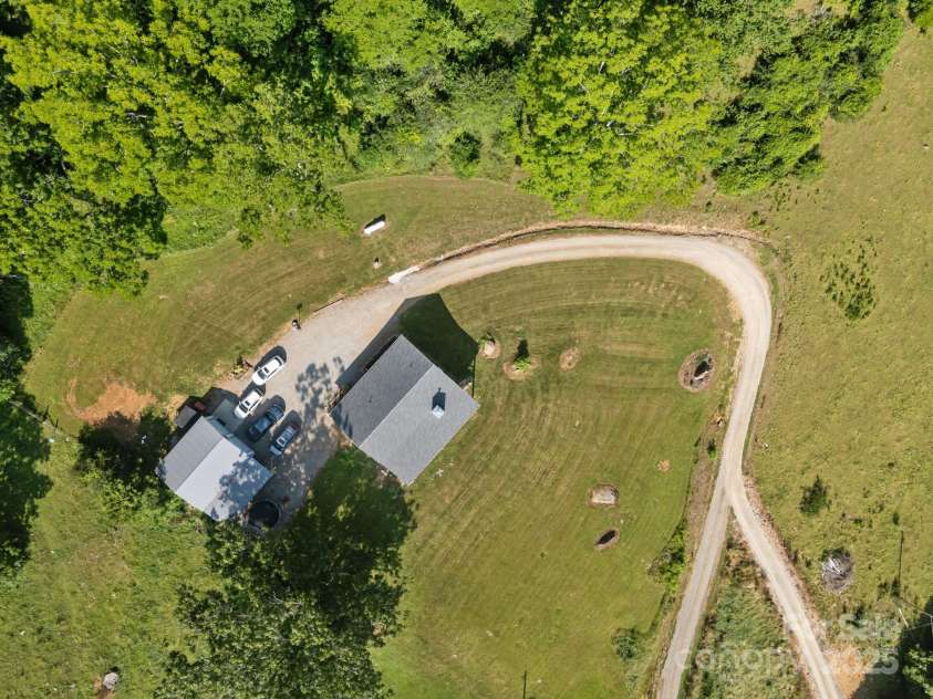 131 Tobacco Trail, Canton, NC 28716.  MLS# CAR4280459, YatesRealty ID 26764. 