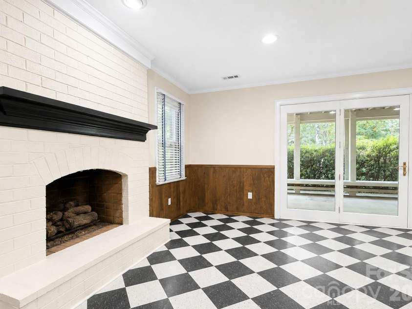 1819 Kilmonack Lane, Charlotte, NC 28270.  MLS# CAR4376693, YatesRealty ID 26765. 