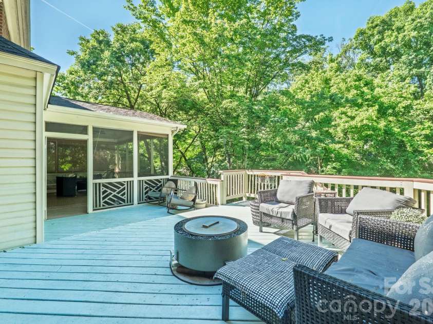 1819 Kilmonack Lane, Charlotte, NC 28270.  MLS# CAR4376693, YatesRealty ID 26765. Relaxing back deck