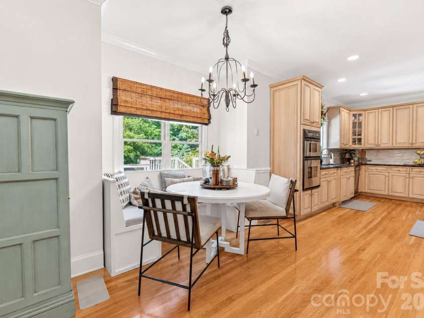 1819 Kilmonack Lane, Charlotte, NC 28270.  MLS# CAR4376693, YatesRealty ID 26765. Spacious Kitchen with Refinished Hardwoods