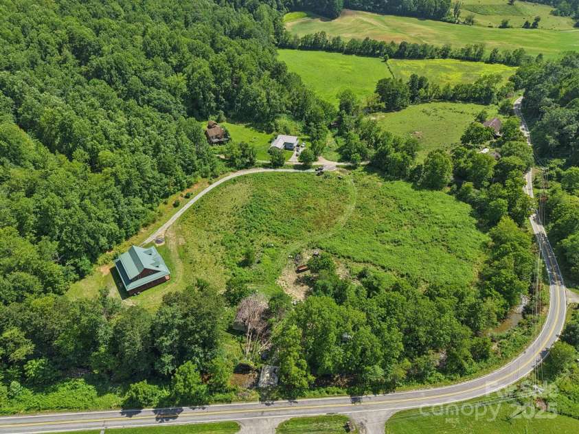 225 Fines Creek Road, Clyde, NC 28721.  MLS# CAR4282303, YatesRealty ID 26766. 