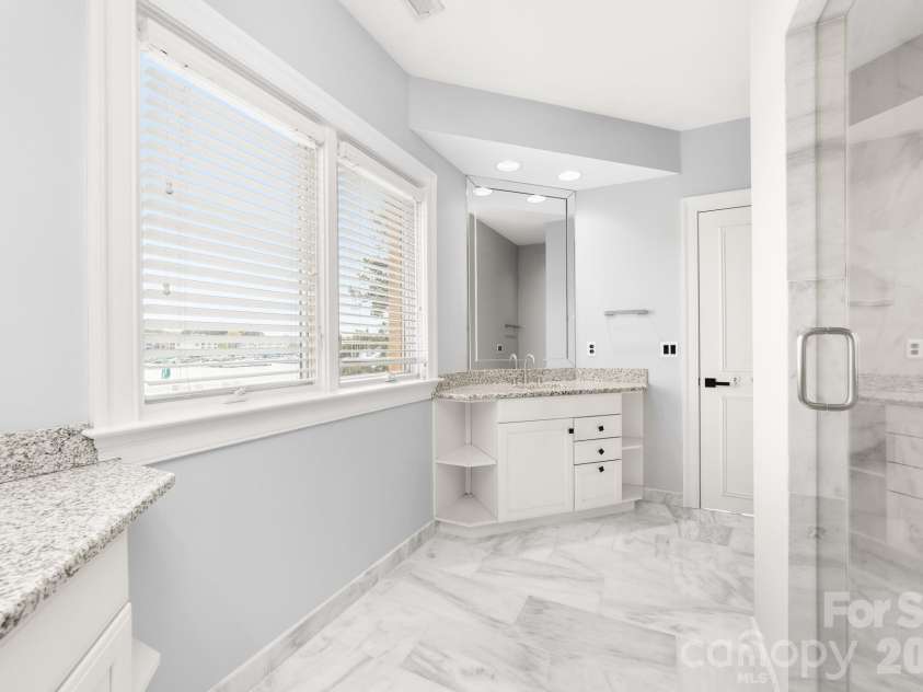 18212 Pompano Place, Cornelius, NC 28031.  MLS# CAR4365498, YatesRealty ID 26767. 
