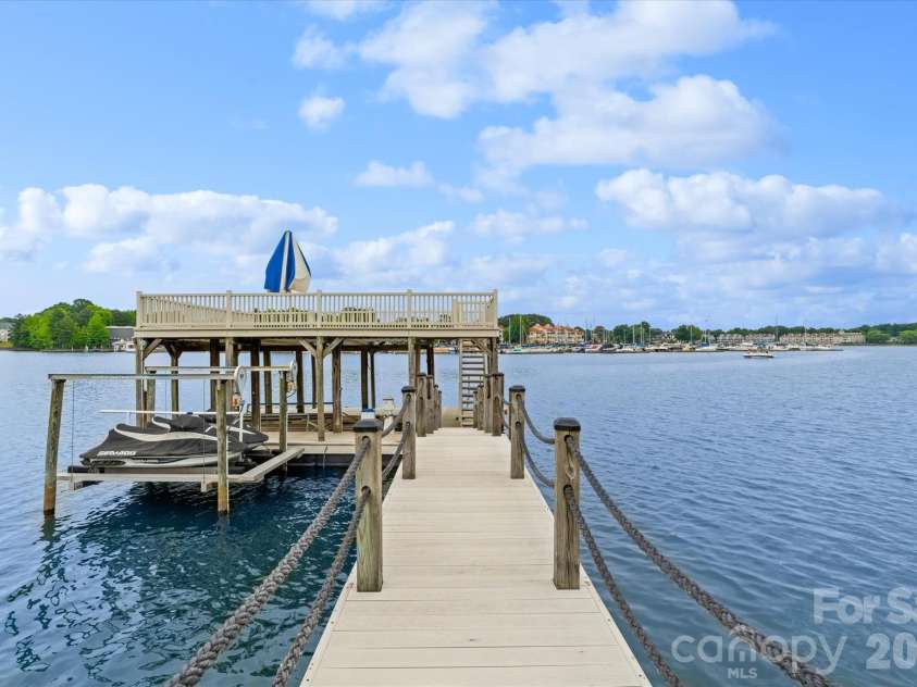 18212 Pompano Place, Cornelius, NC 28031.  MLS# CAR4365498, YatesRealty ID 26767. 