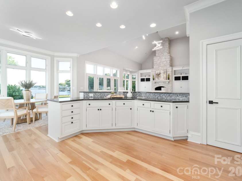 18212 Pompano Place, Cornelius, NC 28031.  MLS# CAR4365498, YatesRealty ID 26767. 