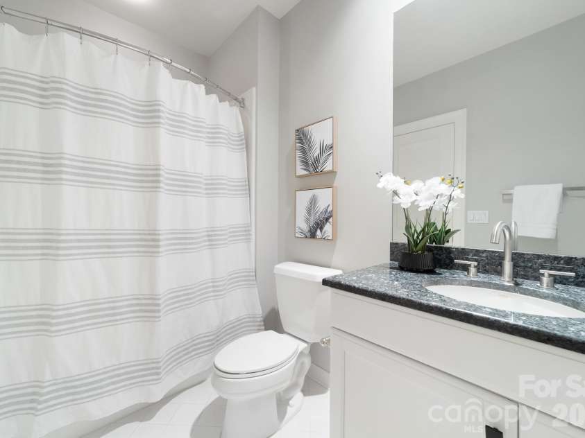 18212 Pompano Place, Cornelius, NC 28031.  MLS# CAR4365498, YatesRealty ID 26767. 