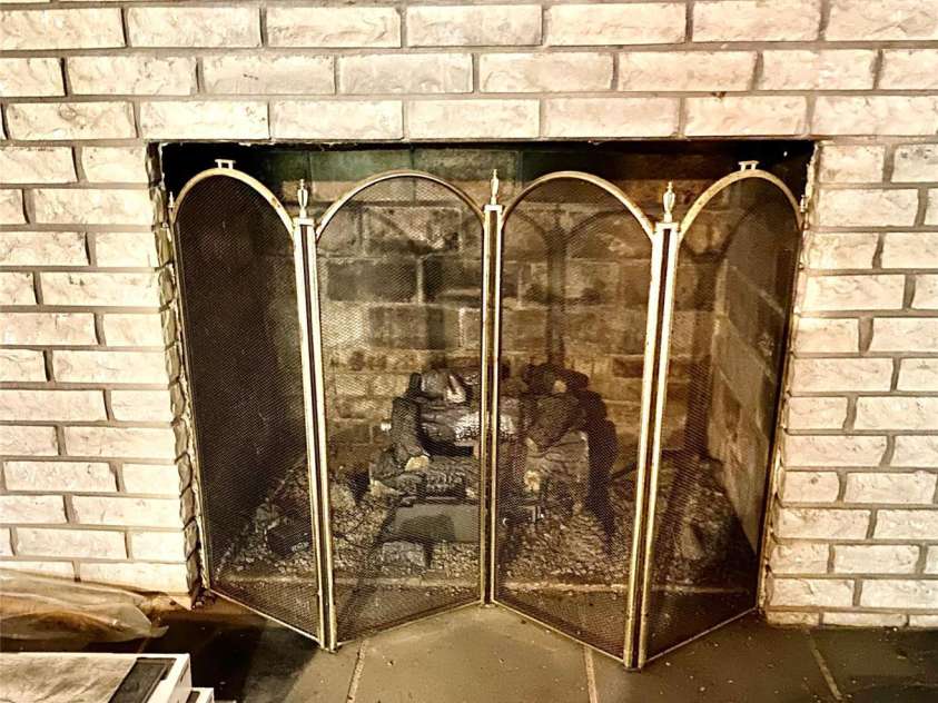 3702 Crawford Street, Gastonia, NC 28052.  MLS# CAR4275636, YatesRealty ID 26767. Gas fireplace located in the Basement.