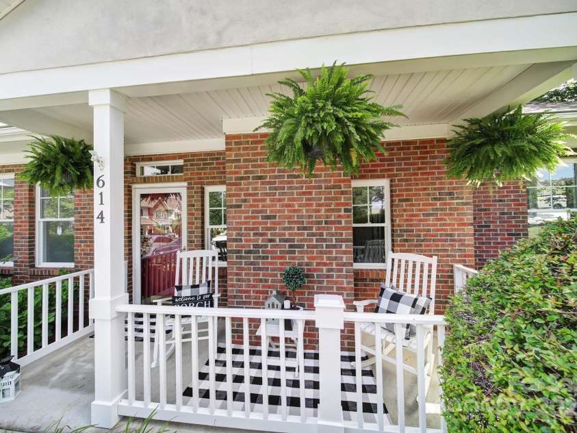 614 Stone Village Drive, Fort Mill, SC 29708.  MLS# CAR4256253, YatesRealty ID 26768. 