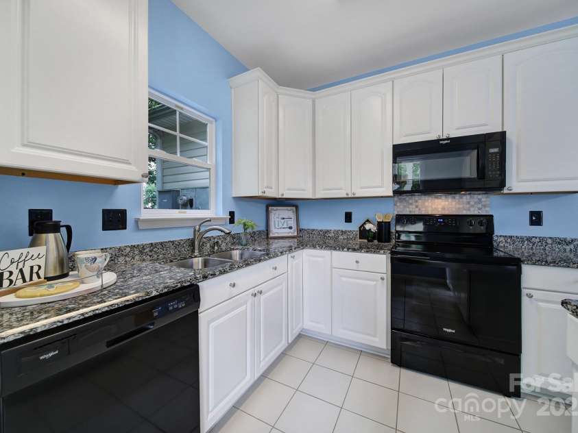 614 Stone Village Drive, Fort Mill, SC 29708.  MLS# CAR4256253, YatesRealty ID 26768. 