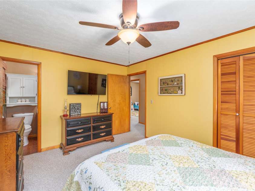 63 Memory Drive, Waynesville, NC 28786.  MLS# CAR4364829, YatesRealty ID 26768. 