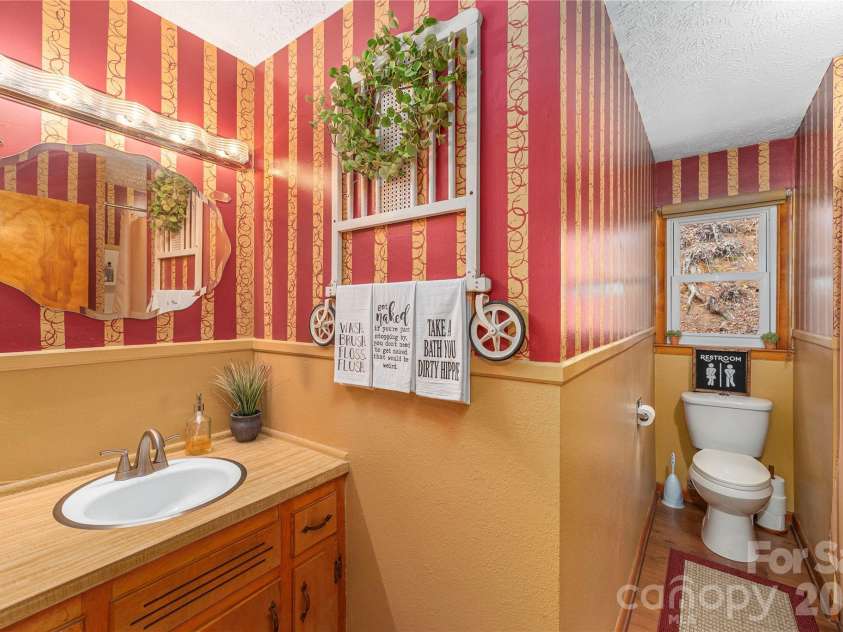 63 Memory Drive, Waynesville, NC 28786.  MLS# CAR4364829, YatesRealty ID 26768. 
