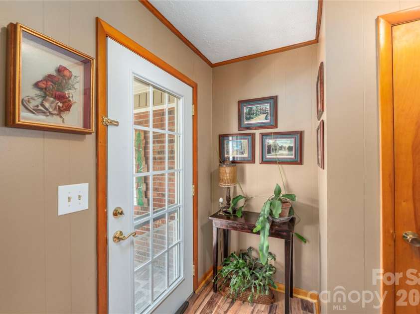 63 Memory Drive, Waynesville, NC 28786.  MLS# CAR4364829, YatesRealty ID 26768. 