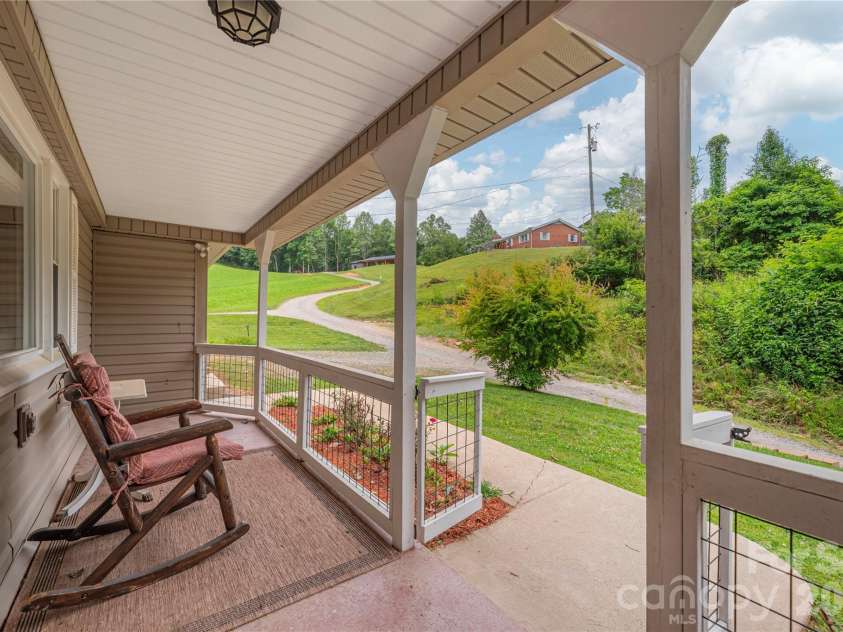 63 Memory Drive, Waynesville, NC 28786.  MLS# CAR4364829, YatesRealty ID 26768. 