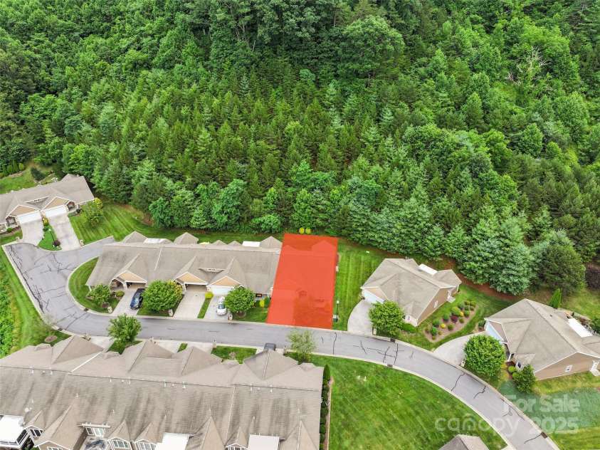 50 Kenai Trail, Waynesville, NC 28786.  MLS# CAR4275745, YatesRealty ID 26769. 