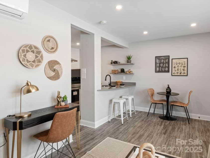 2000 Patio Court, Charlotte, NC 28205.  MLS# CAR4270954, YatesRealty ID 2677. Recessed lighting