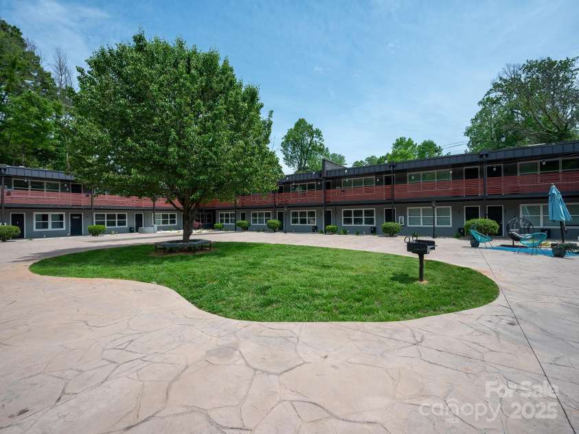 2000 Patio Court, Charlotte, NC 28205.  MLS# CAR4270954, YatesRealty ID 2677. Units centered around a courtyard