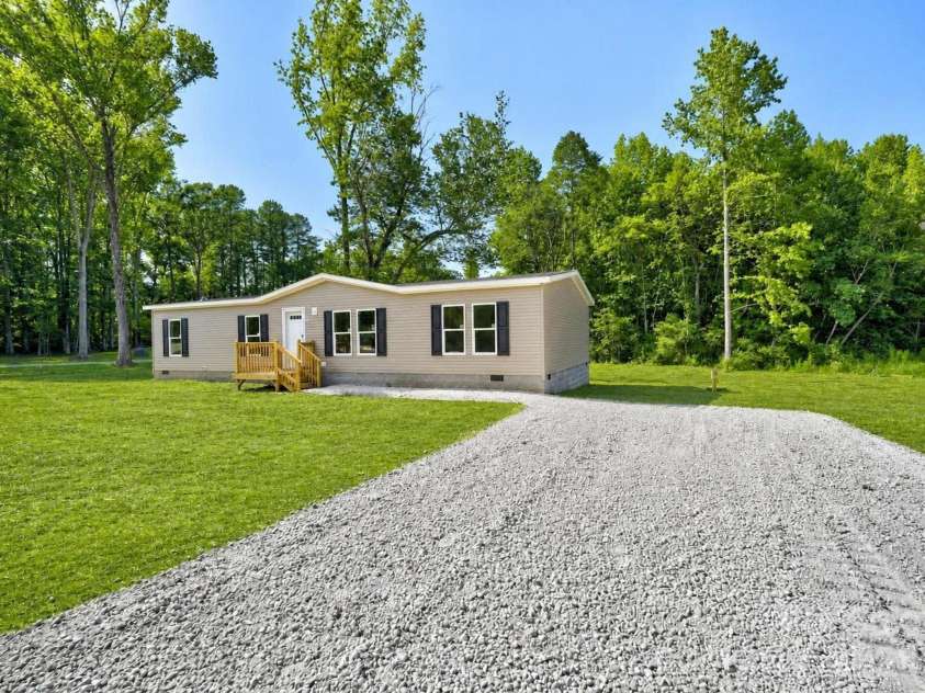 330 Middle Brook Drive, Rockwell, NC 28138.  MLS# CAR4377992, YatesRealty ID 26772. 