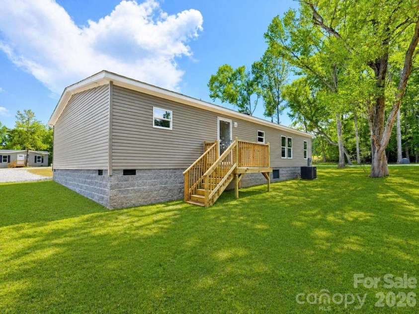 330 Middle Brook Drive, Rockwell, NC 28138.  MLS# CAR4377992, YatesRealty ID 26772. 