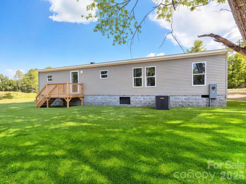 330 Middle Brook Drive, Rockwell, NC 28138.  MLS# CAR4377992, YatesRealty ID 26772. 