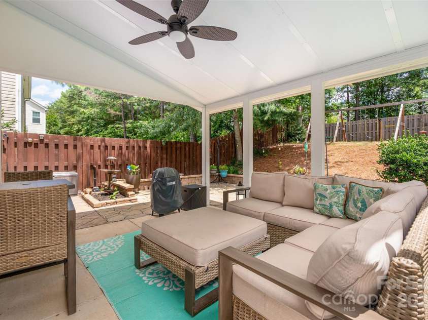 6422 Gatesville Lane, Charlotte, NC 28270.  MLS# CAR4274062, YatesRealty ID 26773. Covered Patio