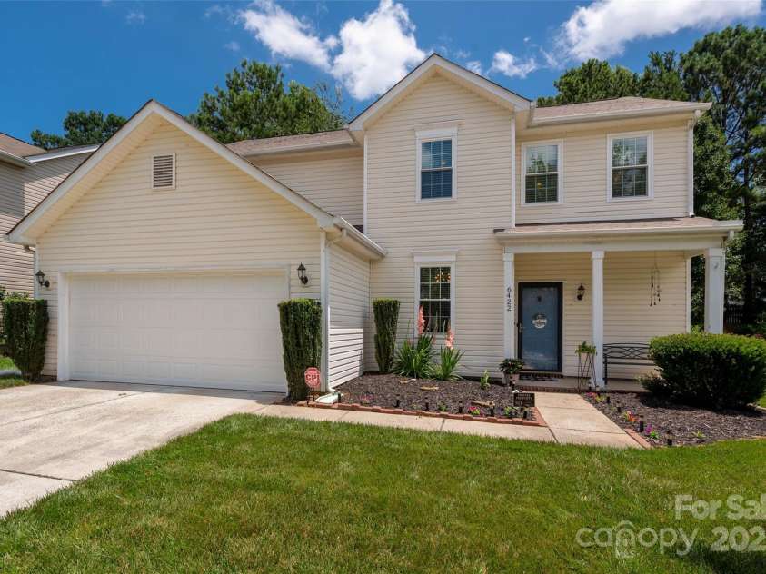 6422 Gatesville Lane, Charlotte, NC 28270.  MLS# CAR4274062, YatesRealty ID 26773. Curb Appeal