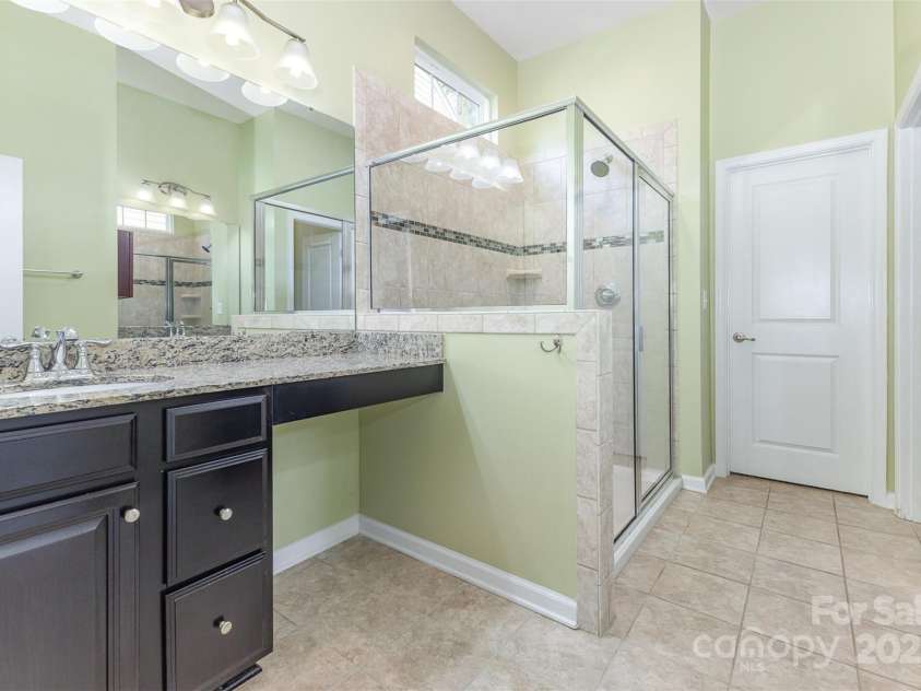 1116 Arnott Lane, Matthews, NC 28105.  MLS# CAR4274820, YatesRealty ID 26774. 