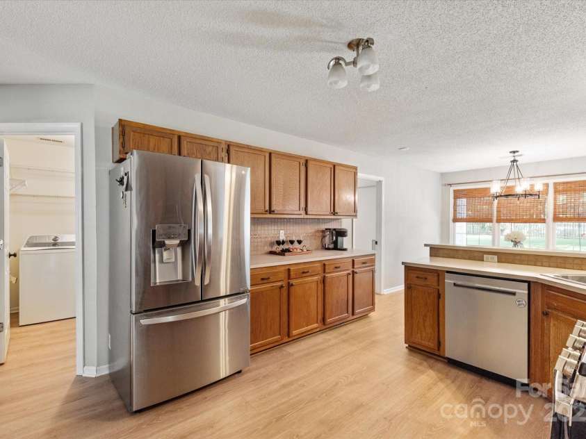 13617 Merton Woods Lane, Charlotte, NC 28273.  MLS# CAR4278912, YatesRealty ID 26775. 