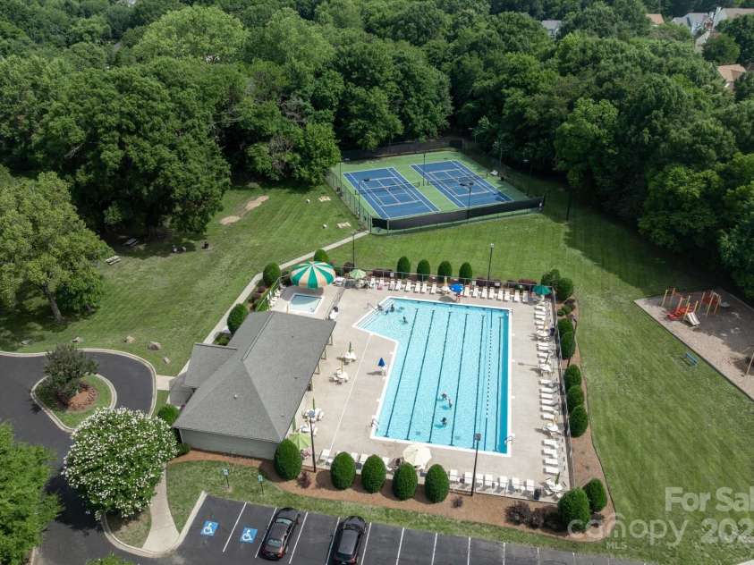 13617 Merton Woods Lane, Charlotte, NC 28273.  MLS# CAR4278912, YatesRealty ID 26775. 