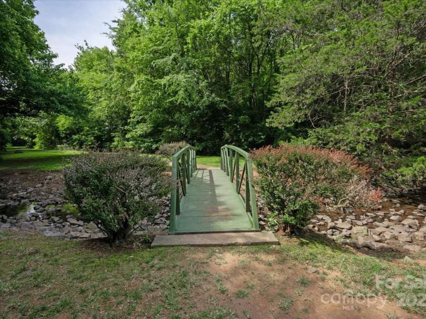 13617 Merton Woods Lane, Charlotte, NC 28273.  MLS# CAR4278912, YatesRealty ID 26775. 