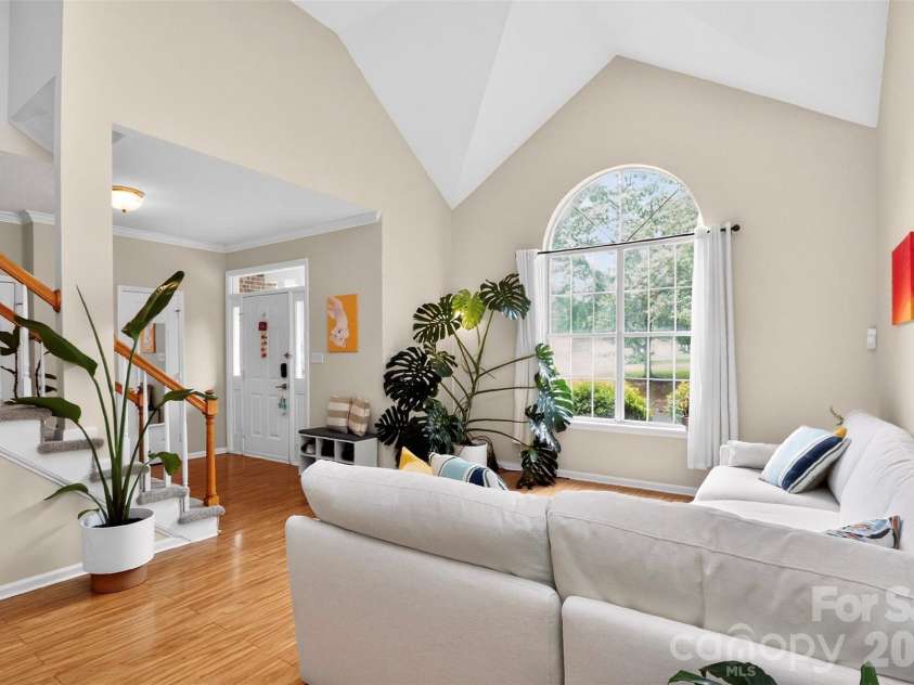 3600 Briarthorne Drive, Charlotte, NC 28269.  MLS# CAR4386523, YatesRealty ID 26775. 