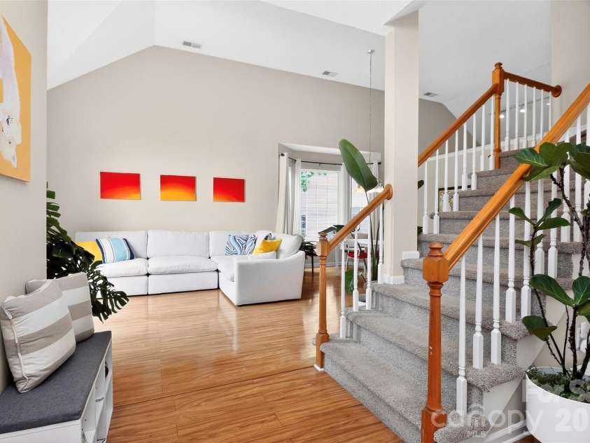 3600 Briarthorne Drive, Charlotte, NC 28269.  MLS# CAR4386523, YatesRealty ID 26775. 