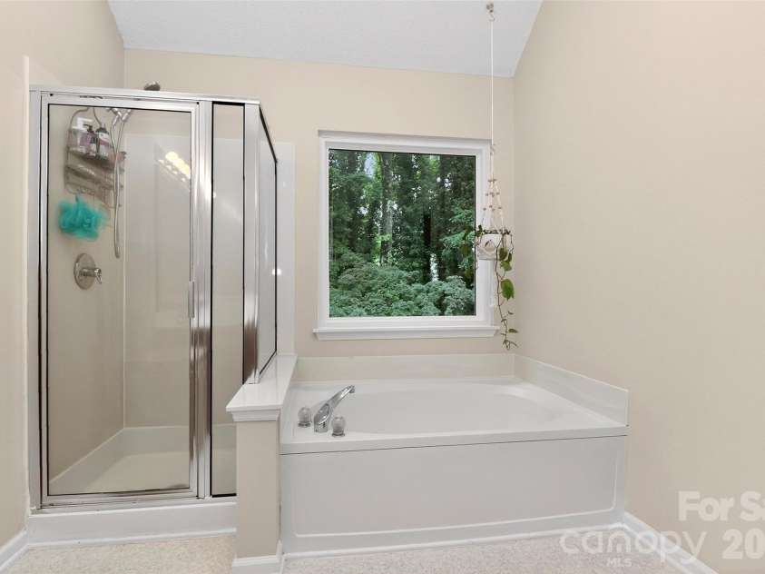 3600 Briarthorne Drive, Charlotte, NC 28269.  MLS# CAR4386523, YatesRealty ID 26775. 