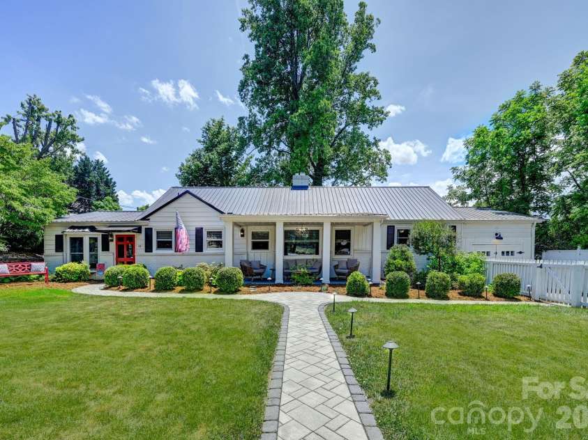 32 Central Avenue, Weaverville, NC 28787.  MLS# CAR4384659, YatesRealty ID 26776. 