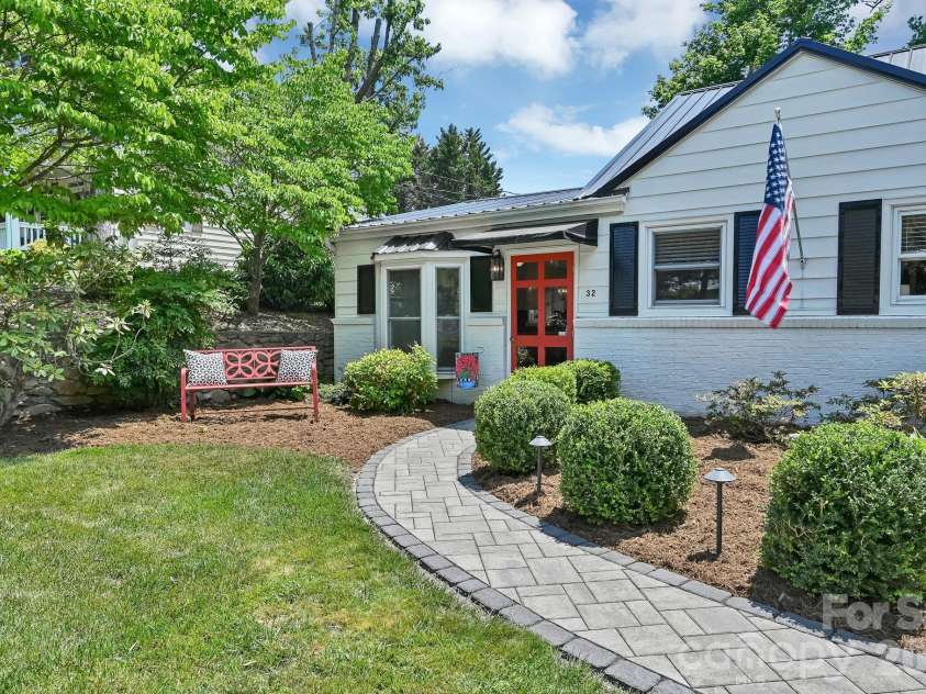 32 Central Avenue, Weaverville, NC 28787.  MLS# CAR4384659, YatesRealty ID 26776. 