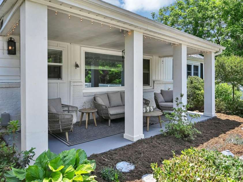 32 Central Avenue, Weaverville, NC 28787.  MLS# CAR4384659, YatesRealty ID 26776. 