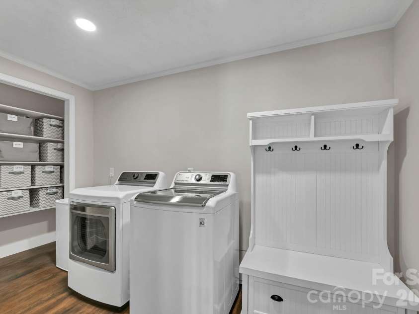 32 Central Avenue, Weaverville, NC 28787.  MLS# CAR4384659, YatesRealty ID 26776. 