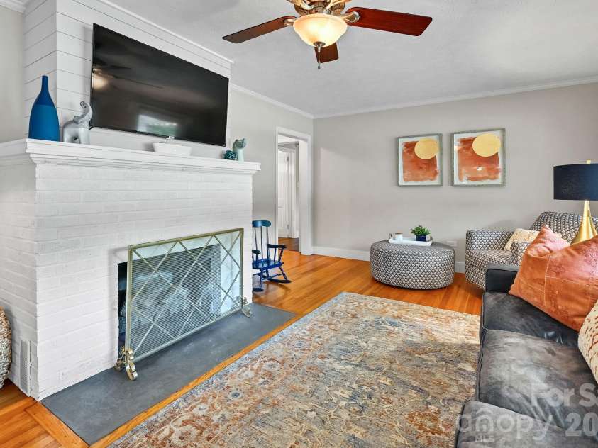 32 Central Avenue, Weaverville, NC 28787.  MLS# CAR4384659, YatesRealty ID 26776. 