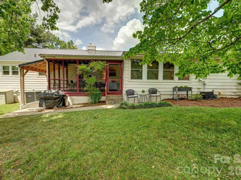 32 Central Avenue, Weaverville, NC 28787.  MLS# CAR4384659, YatesRealty ID 26776. 