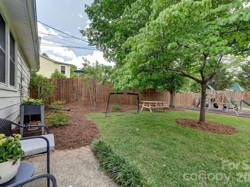 32 Central Avenue, Weaverville, NC 28787.  MLS# CAR4384659, YatesRealty ID 26776. 
