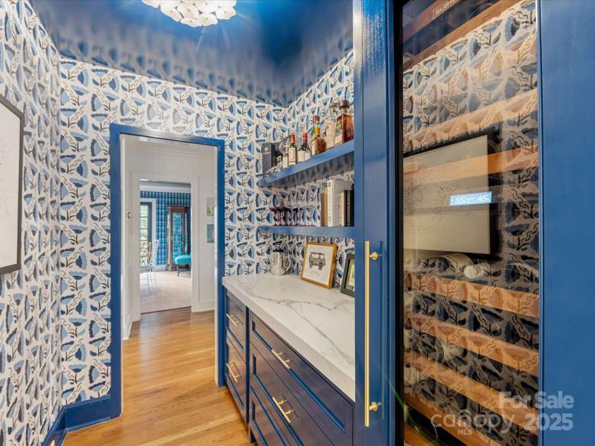 2912 Wheelock Road, Charlotte, NC 28211.  MLS# CAR4281093, YatesRealty ID 26777. 