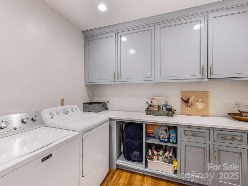 2912 Wheelock Road, Charlotte, NC 28211.  MLS# CAR4281093, YatesRealty ID 26777. 