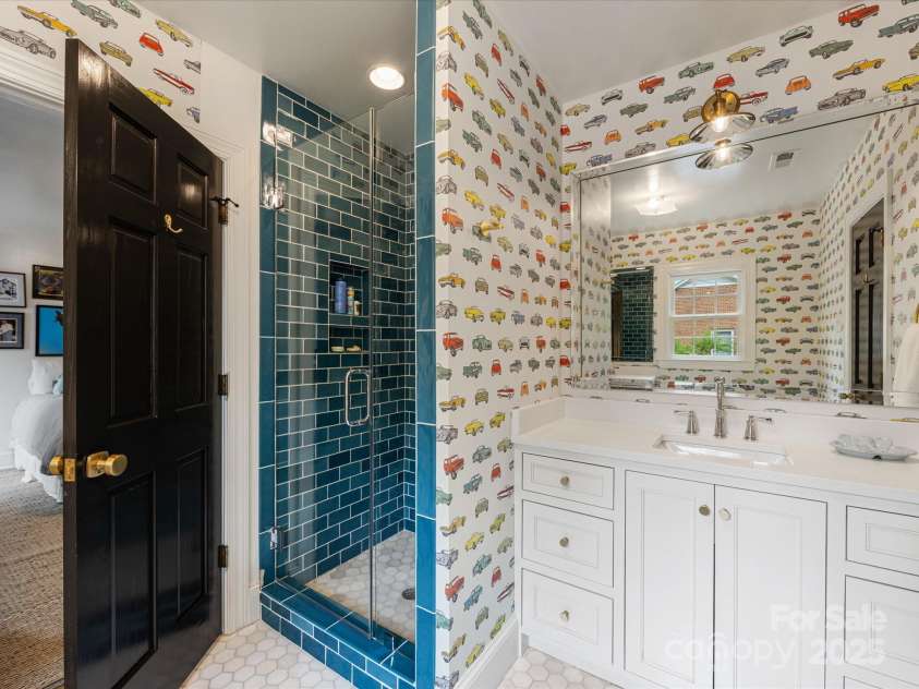 2912 Wheelock Road, Charlotte, NC 28211.  MLS# CAR4281093, YatesRealty ID 26777. 