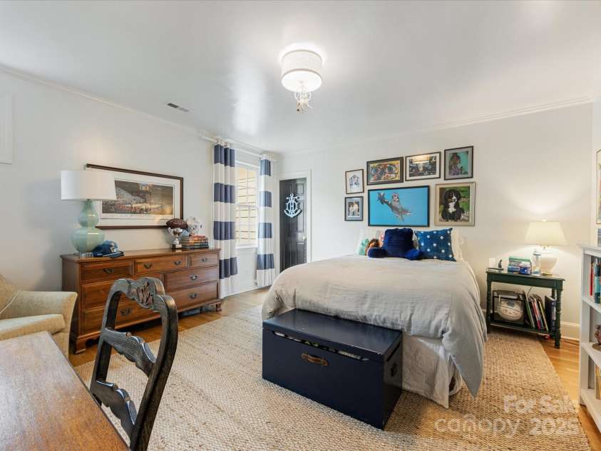 2912 Wheelock Road, Charlotte, NC 28211.  MLS# CAR4281093, YatesRealty ID 26777. 