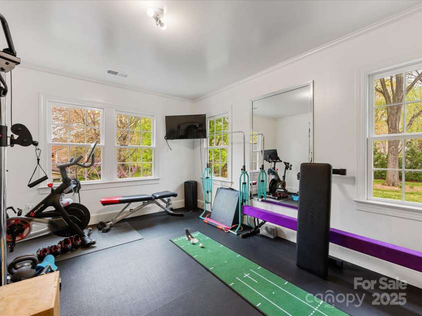 2912 Wheelock Road, Charlotte, NC 28211.  MLS# CAR4281093, YatesRealty ID 26777. 