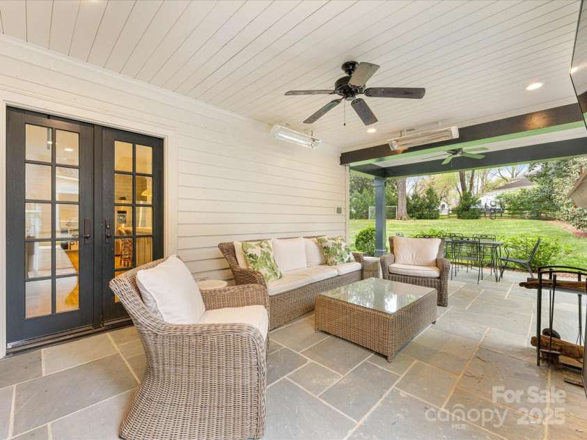 2912 Wheelock Road, Charlotte, NC 28211.  MLS# CAR4281093, YatesRealty ID 26777. 