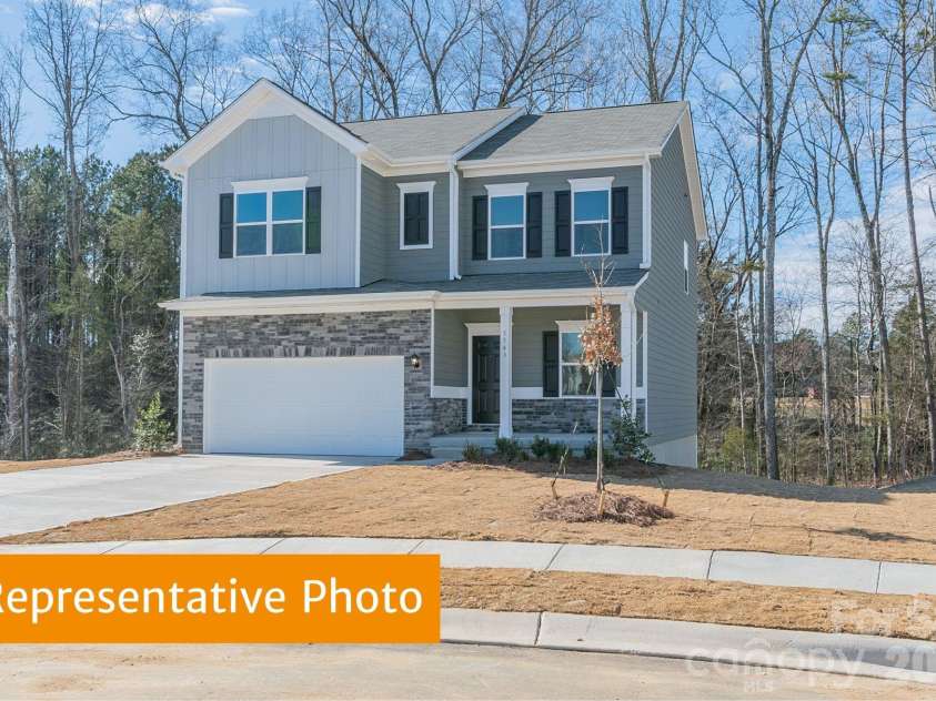 615 Cooley Drive, Salisbury, NC 28147.  MLS# CAR4388038, YatesRealty ID 26777. 