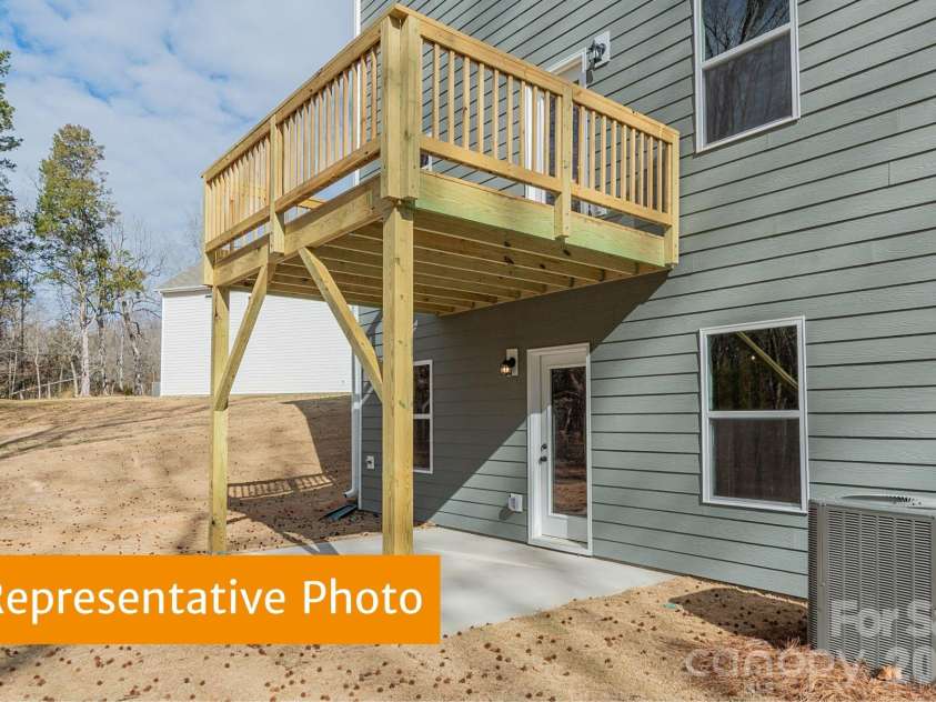 615 Cooley Drive, Salisbury, NC 28147.  MLS# CAR4388038, YatesRealty ID 26777. 
