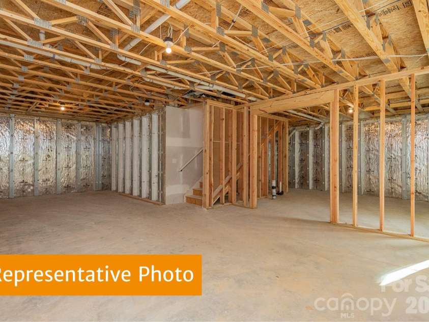 615 Cooley Drive, Salisbury, NC 28147.  MLS# CAR4388038, YatesRealty ID 26777. 
