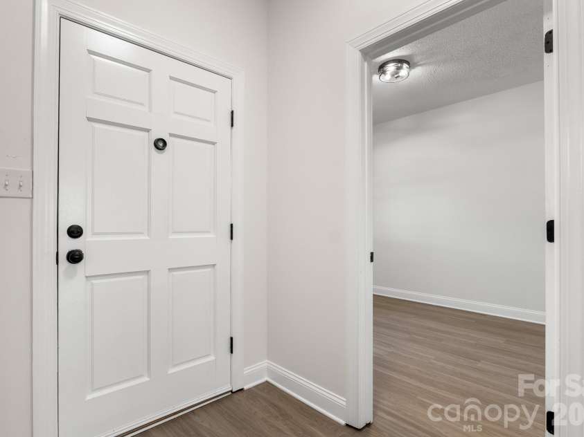 3929 Jasmine Lane, Denver, NC 28037.  MLS# CAR4369041, YatesRealty ID 26778. 