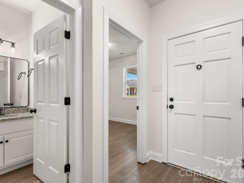 3929 Jasmine Lane, Denver, NC 28037.  MLS# CAR4369041, YatesRealty ID 26778. 