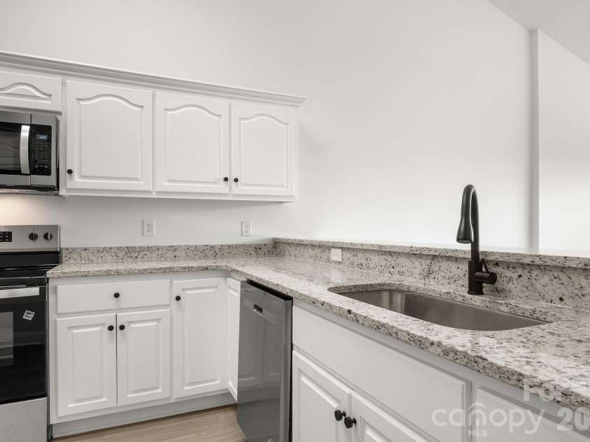 3929 Jasmine Lane, Denver, NC 28037.  MLS# CAR4369041, YatesRealty ID 26778. 